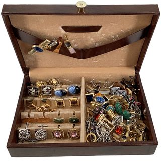 Vintage Jewelry Box Containing Men's Cufflinks & Accessories