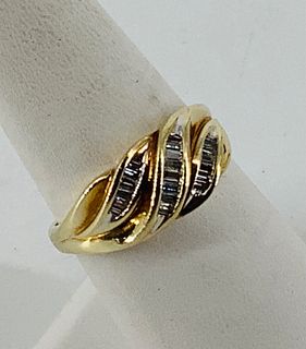 10kt Yellow Gold & Diamond Ring