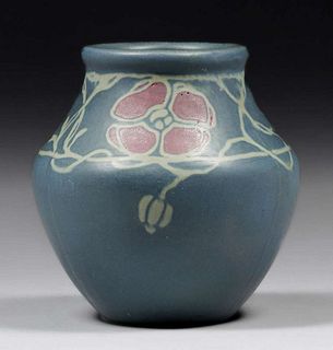 Weller Xenia Arts & Crafts Vase c1910s