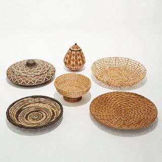 Group large Tribal woven baskets and trays