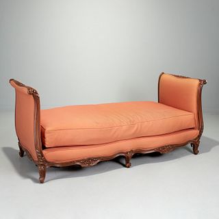 Louis XV-style carved walnut daybed