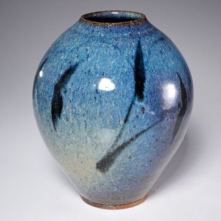 Malcolm Wright, studio pottery vase