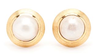 18K Meijer Pearl Earrings