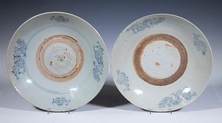 (2) CHINESE SWATOW PORCELAIN BOWLS