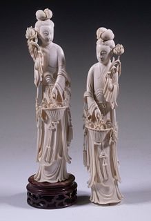 PAIR OF CHINESE IVORY MEIREN