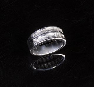 PLATINUM AND DIAMOND BAQUETTE DOUBLE ROW BAND RING