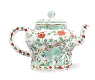 Chinese Famille Verte Covered Teapot ,Kangxi P.