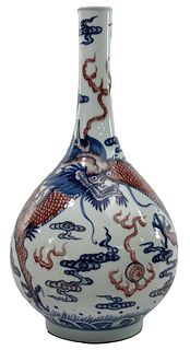 Chinese Blue and White Porcelain 'Dragon' Bottle Vase