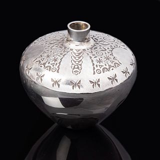 Norbert Peshlakai, Miniature Silver Seed Pot with Butterflies