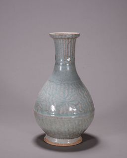 A Hutian kiln flower porcelain vase