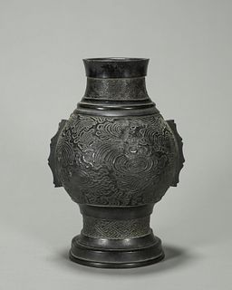 A seawater patterned copper vase