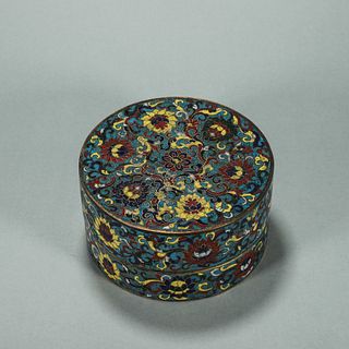 An interlocking flower patterned cloisonne box