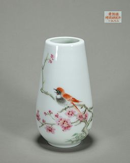A famille rose bird and flower porcelain vase