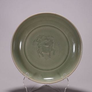 A Longquan kiln porcelain plate