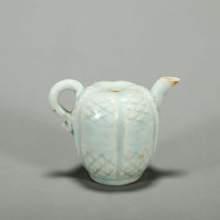A Hutian kiln porcelain water pot