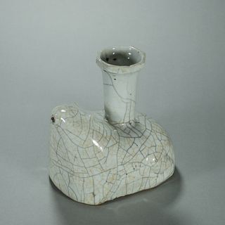 A Ge kiln glazed porcelain water pot