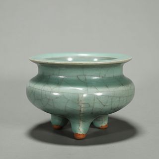 A Longquan kiln porcelain censer 