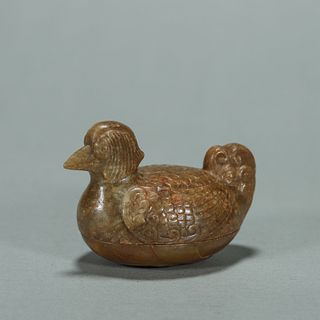 A Hetian jade mandarin duck shaped box