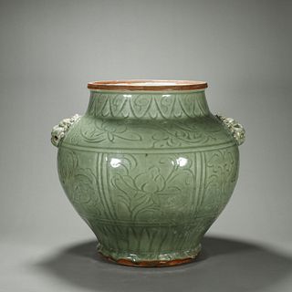 A Longquan kiln porcelain zun with lion shaped ears