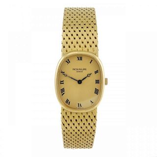 PATEK PHILIPPE - a lady's Ellipse bracelet watch. 18ct yellow gold case. Reference 4226/2, serial 27