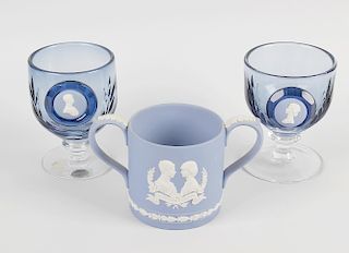 A box of assorted Wedgwood commemorative items, to include a limited edition Royal Wedding Collectio