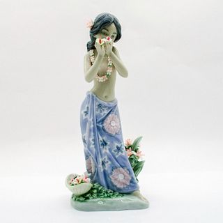 Aroma of the Islands 1001480 - Lladro Porcelain Figurine