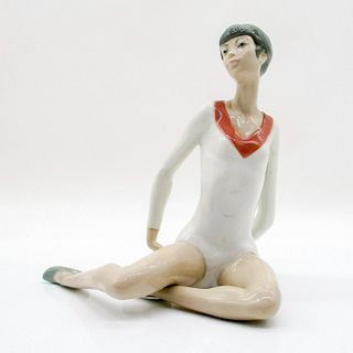 Gymnast Exercise w/Ball 1005333 - Lladro Porcelain Figurine