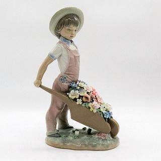 Little Gardener 01001283 - Lladro Porcelain Figurine