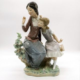 Sisters 1004930 - Lladro Porcelain Figurine