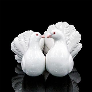 Couple of Doves 1001169 - Lladro Porcelain Figurine