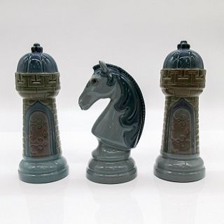 3pc Lladro Chess Porcelain Pieces
