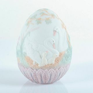 1994 Egg 1017532 - Lladro Porcelain Figurine