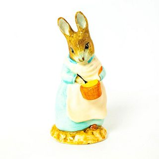 Mrs. Rabbit Cooking - Royal Albert - Beatrix Potter Figurine