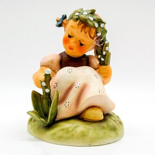 Goebel Hummel Figurine, Garden Splendor 835
