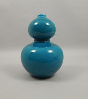 Turquoise Glaze Porcelain Double Gourd Vase.
