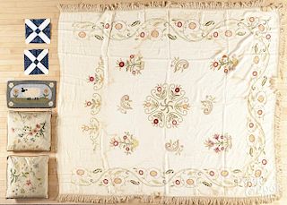 Miscellaneous fabrics, 19th/20th c., to include quilt patches, a bedspread, embroidered pillows