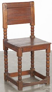 Mid-Atlantic William & Mary maple and pine wainscot chair, 18th c., with sausage turnings.
