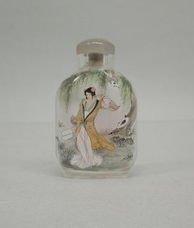Chinese Reverse Painted Glass Snuff Bottle.
