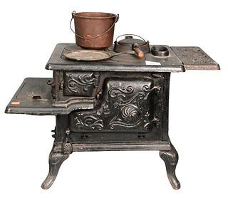 Improved Stoves and Ranges Salesman Sampler, iron kitchen stove, number 40, height 14 inches, top 12" x 23".