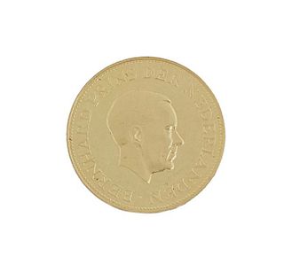 Netherlands Prins Bernhard 21.6 K Yellow Gold Medal, 1961, 900/1000, Wt.- 7.8 grams. Dia.- 31/32 in.