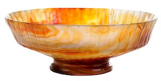 Finely Carved Agate Chrysanthemum-form footed bowl - 玛瑙雕饰菊花高脚碗