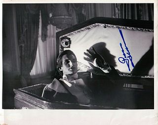 George Hamilton Signed Autographed 8x10 Photo Love at First Bite JSA