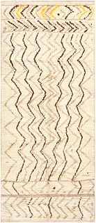 Tribal Mid Century Modern Vintage Moroccan Rug 8 ft 9 in x 3 ft 10 in (2.67 m x 1.17 m)