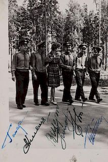 SIGNED PHOTOGRAPH OF THE FIRST SIX SOVIET COSMONAUTS
