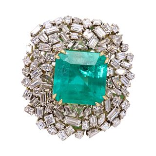 14.60 Ctw in Emerald & Diamonds 18k Gold Ring