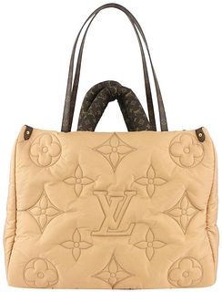 LOUIS VUITTON BEIGE PUFFER QUILTED PILLOW ONTHEGO GM 2WAY TOTE BAG