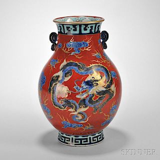 Export Enameled and Gilt Dragon-and-Phoenix Jar