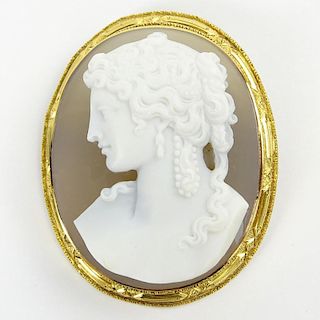 Antique Victorian 18 Karat Yellow Gold and Carved Agate Cameo Brooch.