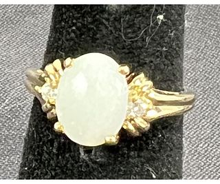 14kt. YELLOW-GOLD 2.0CT OPAL RING