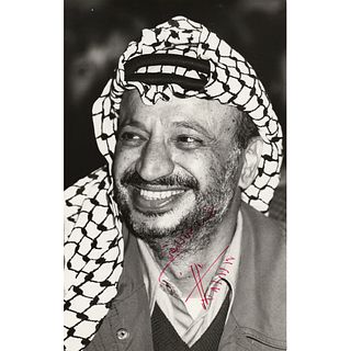 Yasser Arafat Signed Photograph
